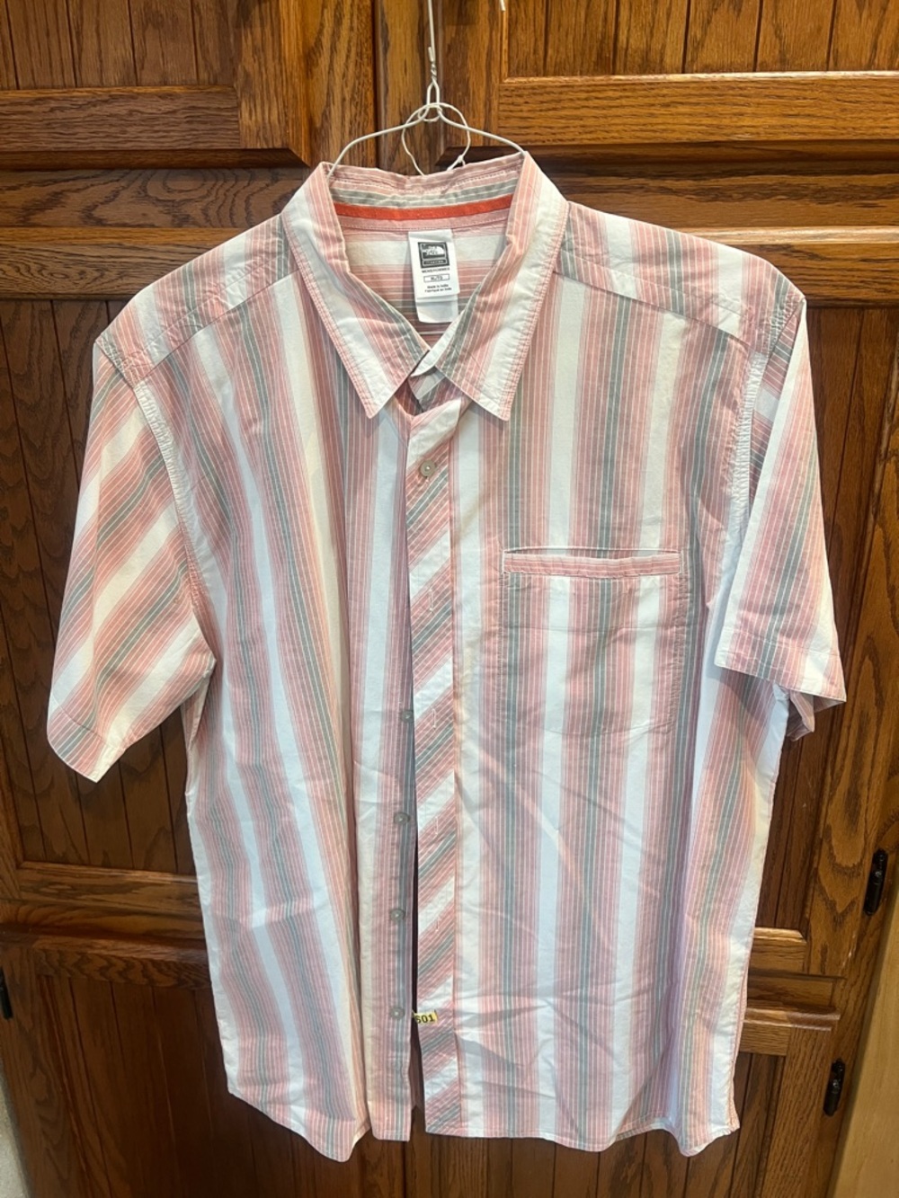The North Face Pink & White Striped Short-Sleeve Button-Down Sz XL